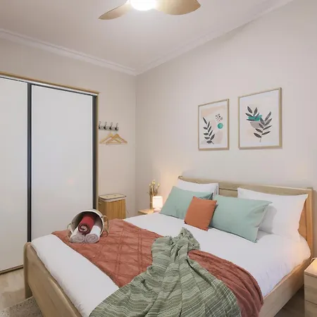 Heart, Premium 2br Suite, Sleeps 6 Thessaloniki