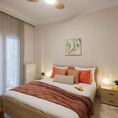 Heart, Premium 2br Suite, Sleeps 6 * Thessaloniki
