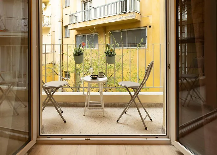 아파트 Heart, Premium 2br Suite, Sleeps 6 *
