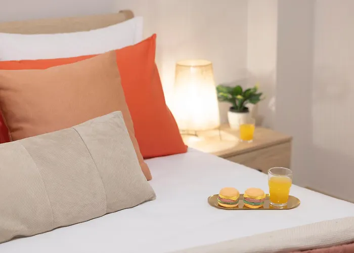 Heart, Premium 2br Suite, Sleeps 6 アパート