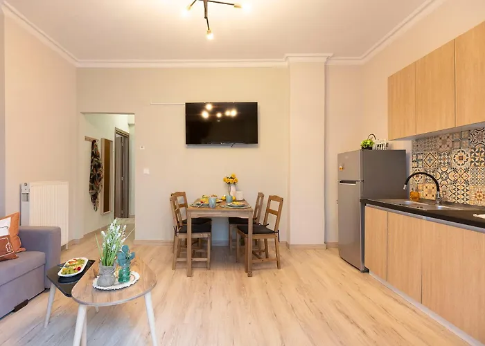 Heart, Premium 2br Suite, Sleeps 6 *