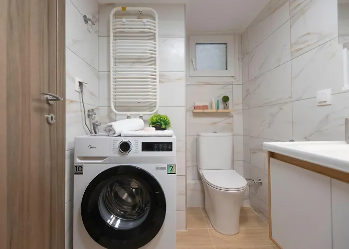 Apartment Heart, Premium 2br Suite, Sleeps 6